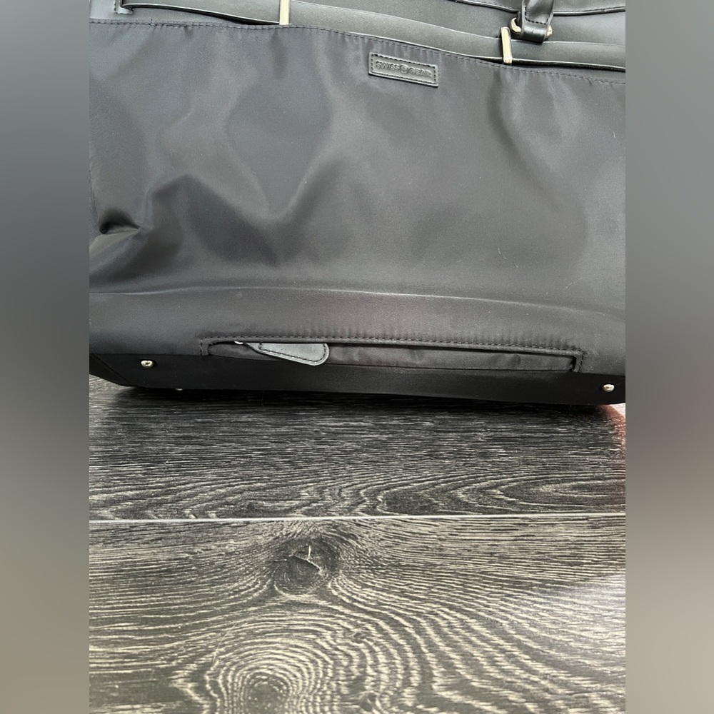 Swiss Gear Zoe Bag Black Laptop Tablet Large Travel Business Tote - Picture 3 of 16